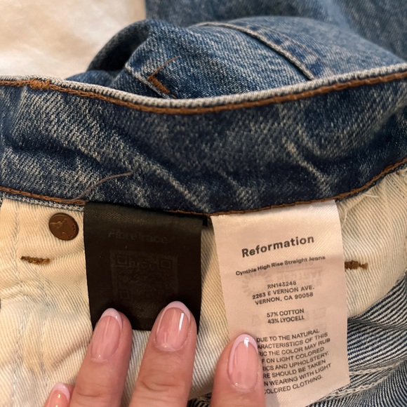 Reformation Cynthia High Rise in Classic Blue Wash - Picture 4 of 4